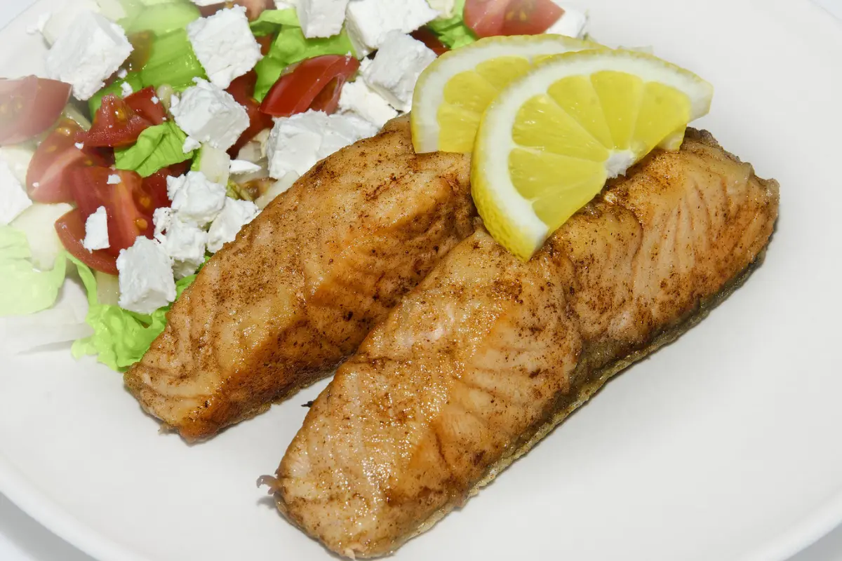 Salmone impanato al limone leggero e croccante: la ricetta sana e gustosa perfetta per chi vuole restare in forma