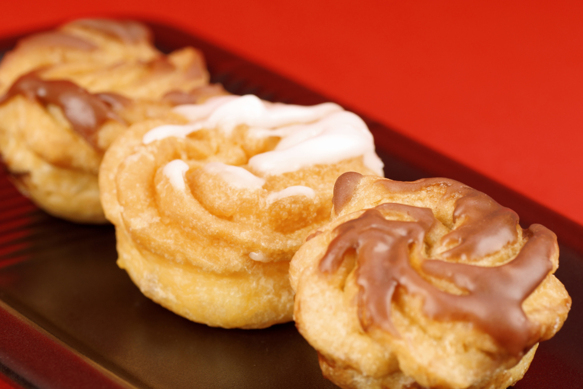 Zeppola di san Giuseppe al forno le puoi preparare comodamente nella tua cucina con la ricetta che ti svelo
