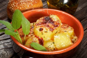 Patate al forno: l'ingrediente segreto per renderle croccanti fuori e soffici dentro